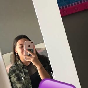 Meet your Posher, Sofia